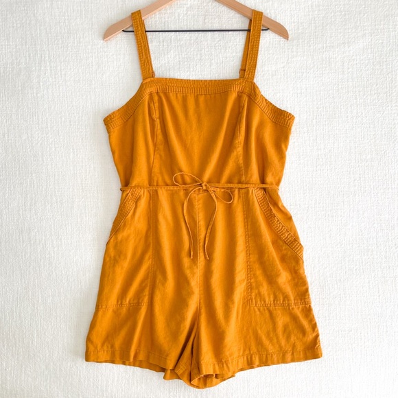 Old Navy linen blend romper. - Picture 3 of 11